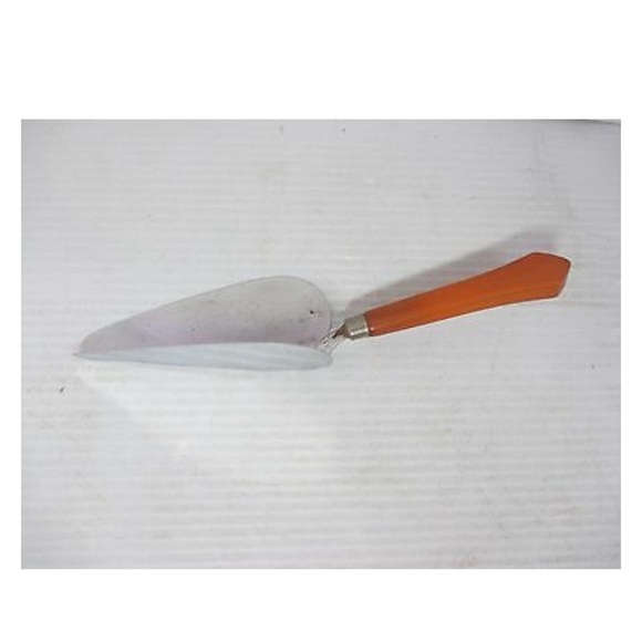Vintage butterscotch Bakelite pie desert server angle spatula - Picture 1 of 10
